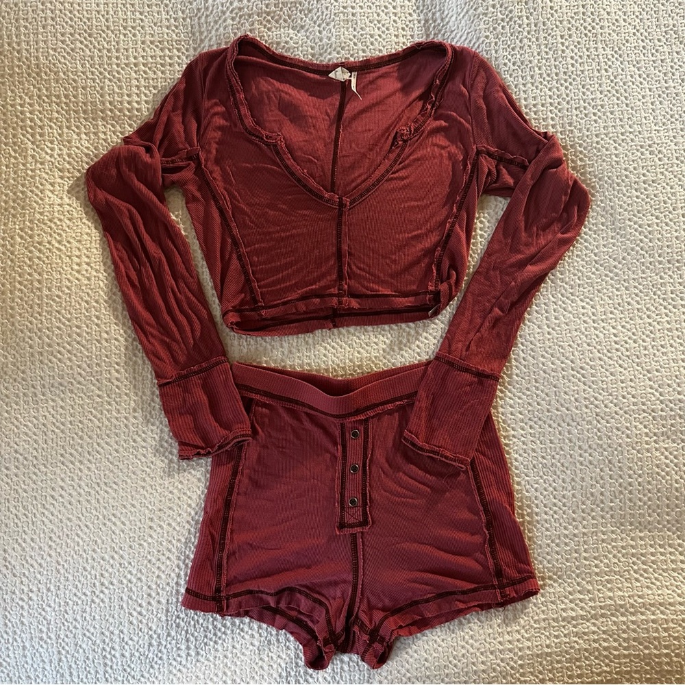 URBAN OUTFITTERS LOUNGE SET